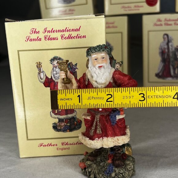The International Santa Claus Collection Father Christmas England Figurine 1992 - Picture 9 of 11